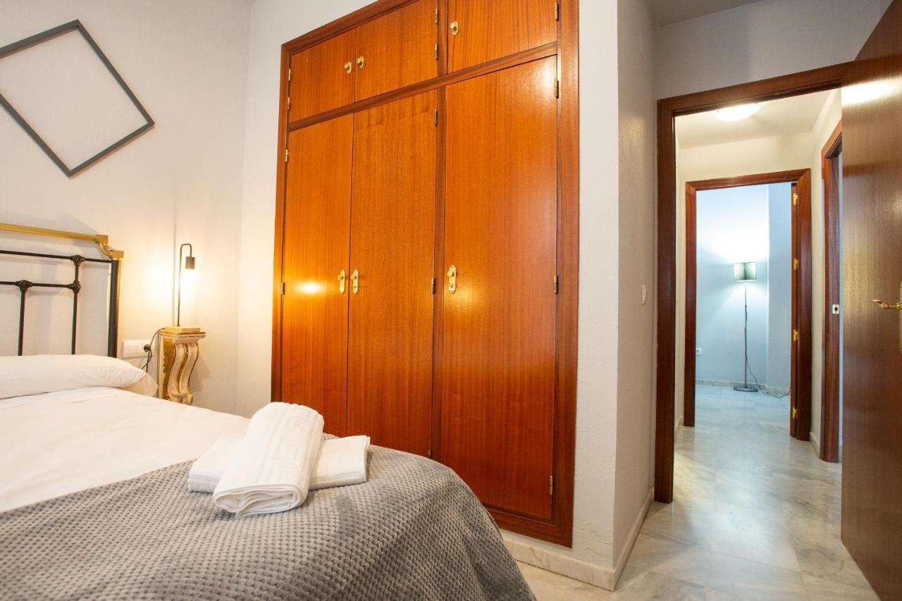 Wish Suite Torres De Sevilla Exterior foto
