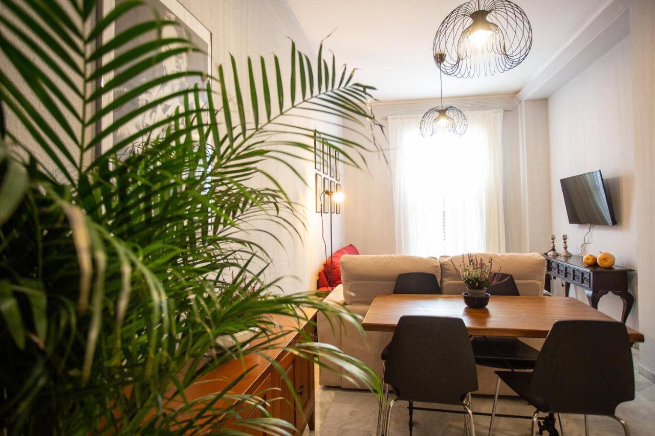 Wish Suite Torres De Sevilla Exterior foto